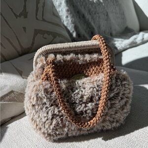 Handmade Crochet Handbag – Stylish and Unique